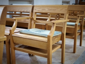 The Evolution and Importance of Church Chairs with Arms image